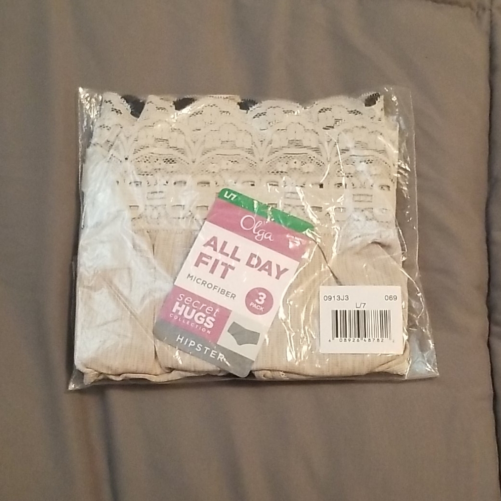3 pack Olga Secret Hugs Hipster panties